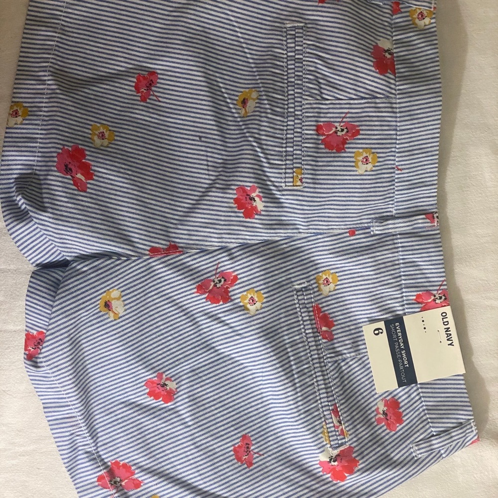 Old navy new shorts